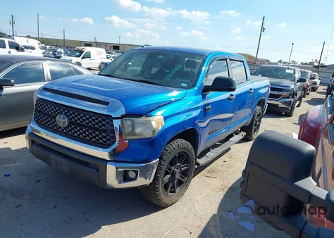 2018 Toyota Tundra Sr5 5.7L V8 z USA, uszkodzony, nr VIN 5TFEY5F17JX232308